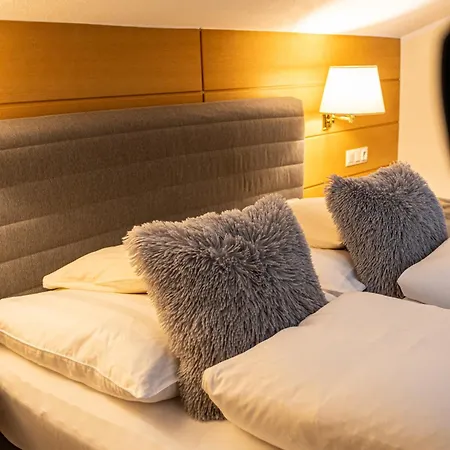 Hartenfels Bed & Breakfast Lech