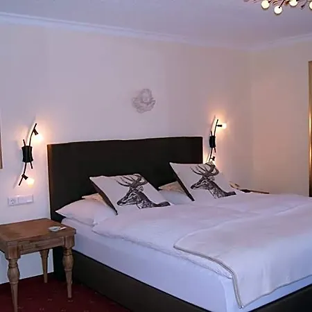 B&B Hartenfels