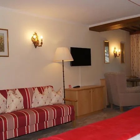 Hartenfels 3*