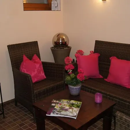 Hartenfels فندق مبيت وإفطار