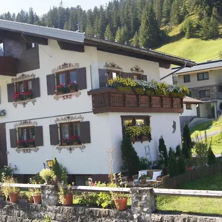 Hartenfels فندق مبيت وإفطار