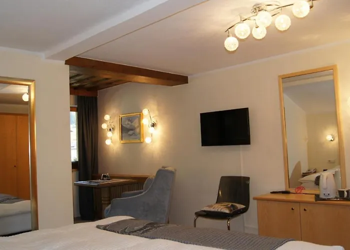 Hartenfels Bed & Breakfast 3*