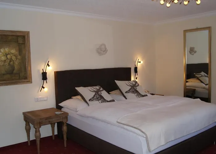 Hartenfels Frühstückspension 3*