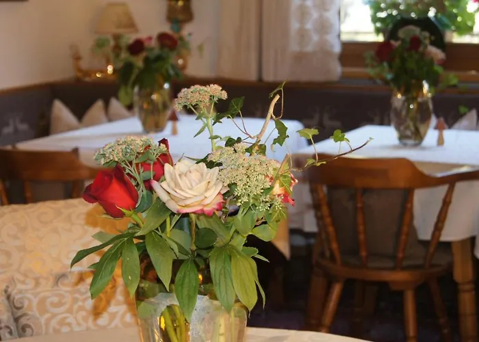 Hartenfels Bed & Breakfast 3*